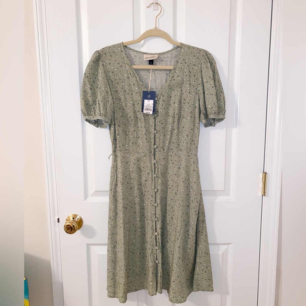 New with tags midi green floral dress